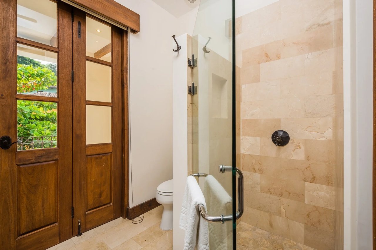 Four Balcony Turnkey Flat, Flamingo, Guanacaste