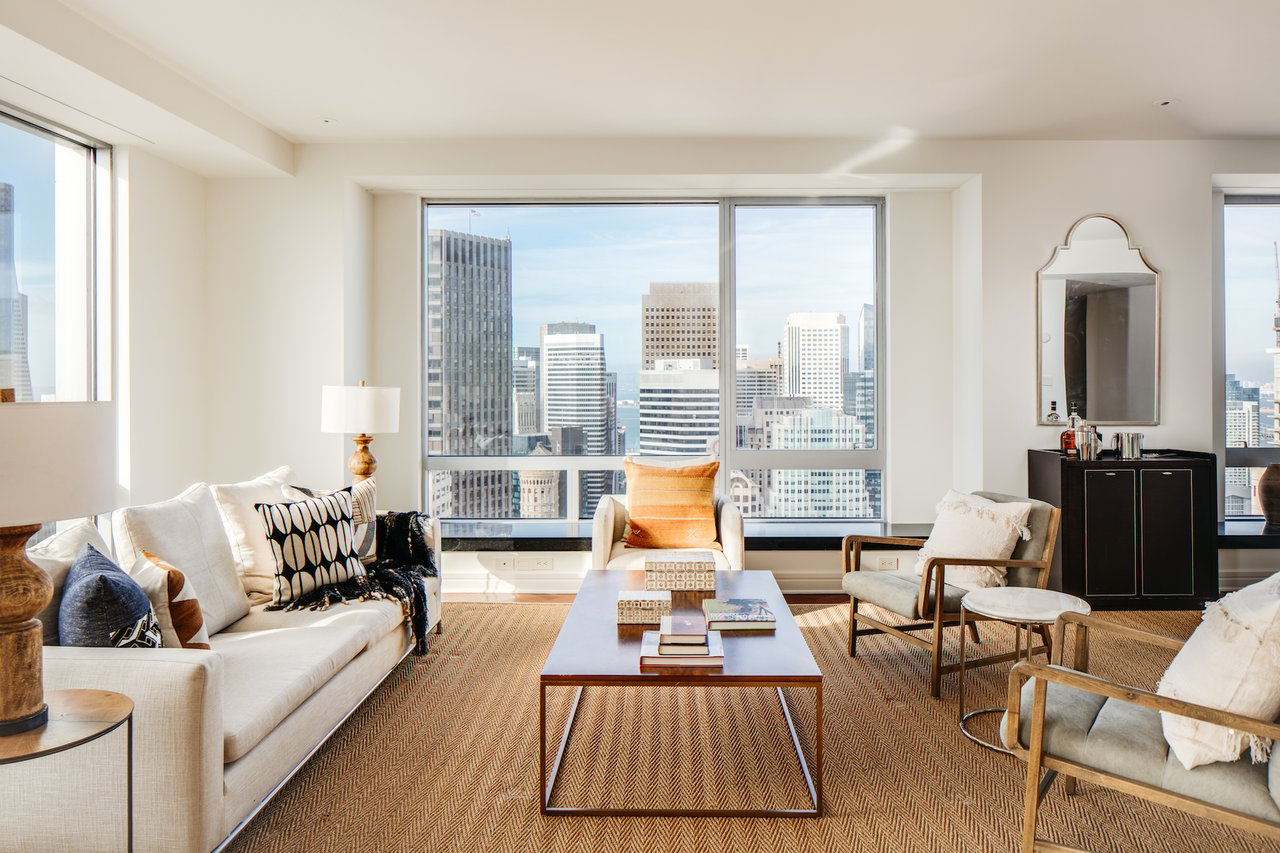 Four Seasons Penthouse 3B