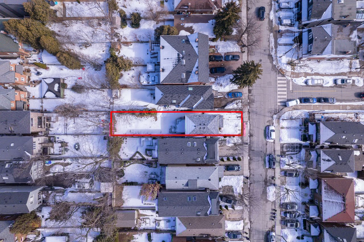 430 Manor Road East