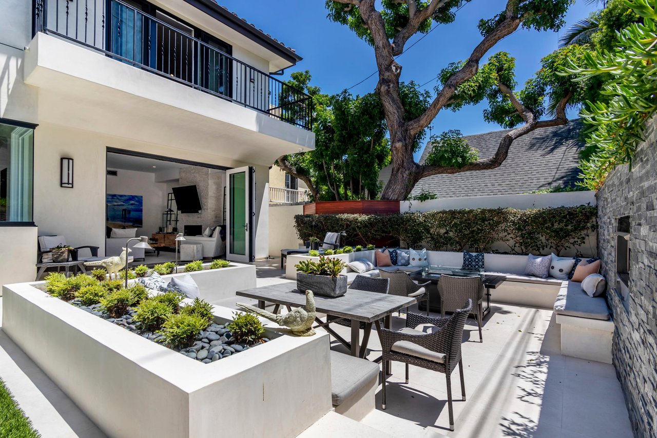 Custom-built Tree Section Home