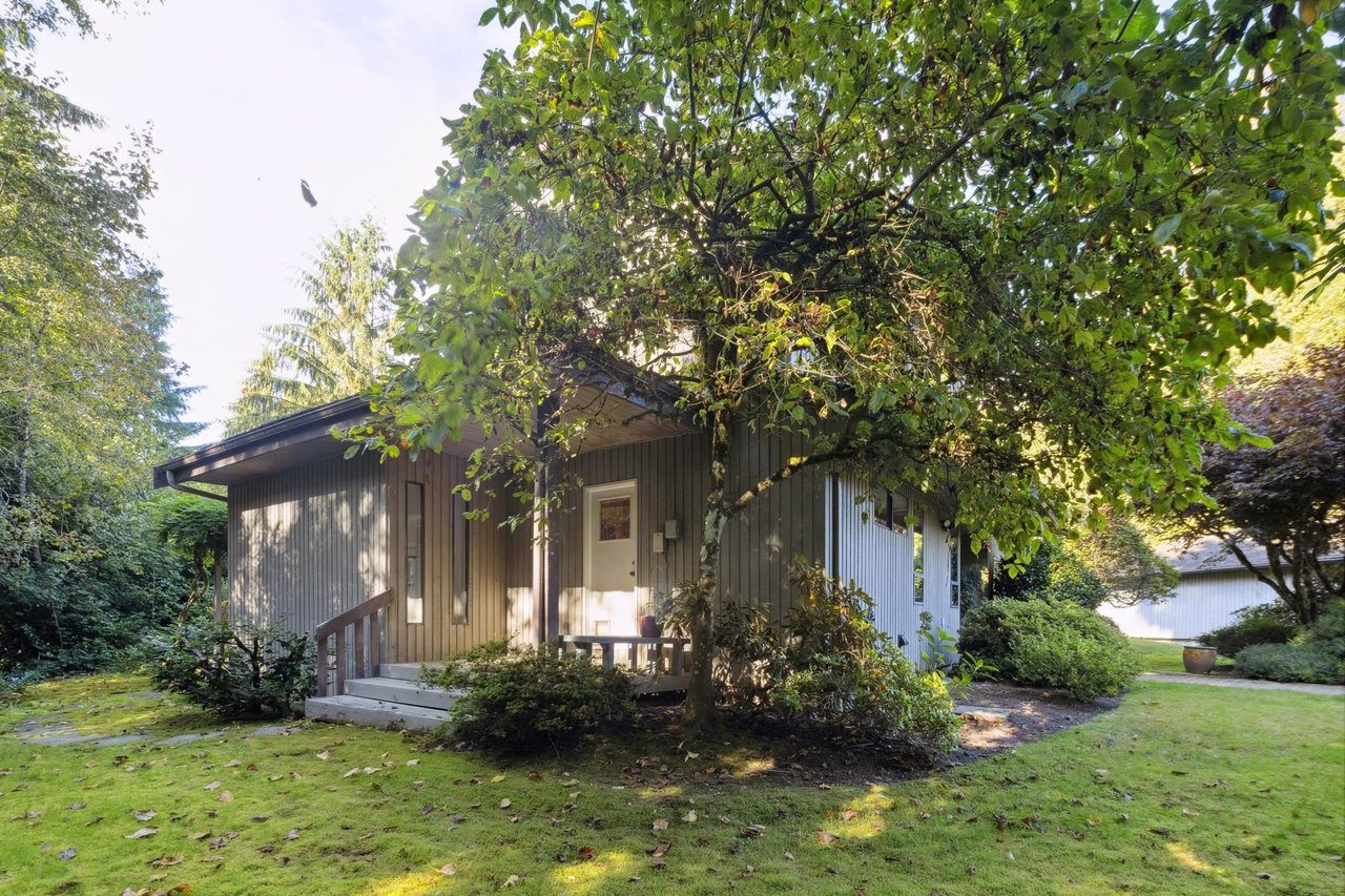 382 Mathers Ave