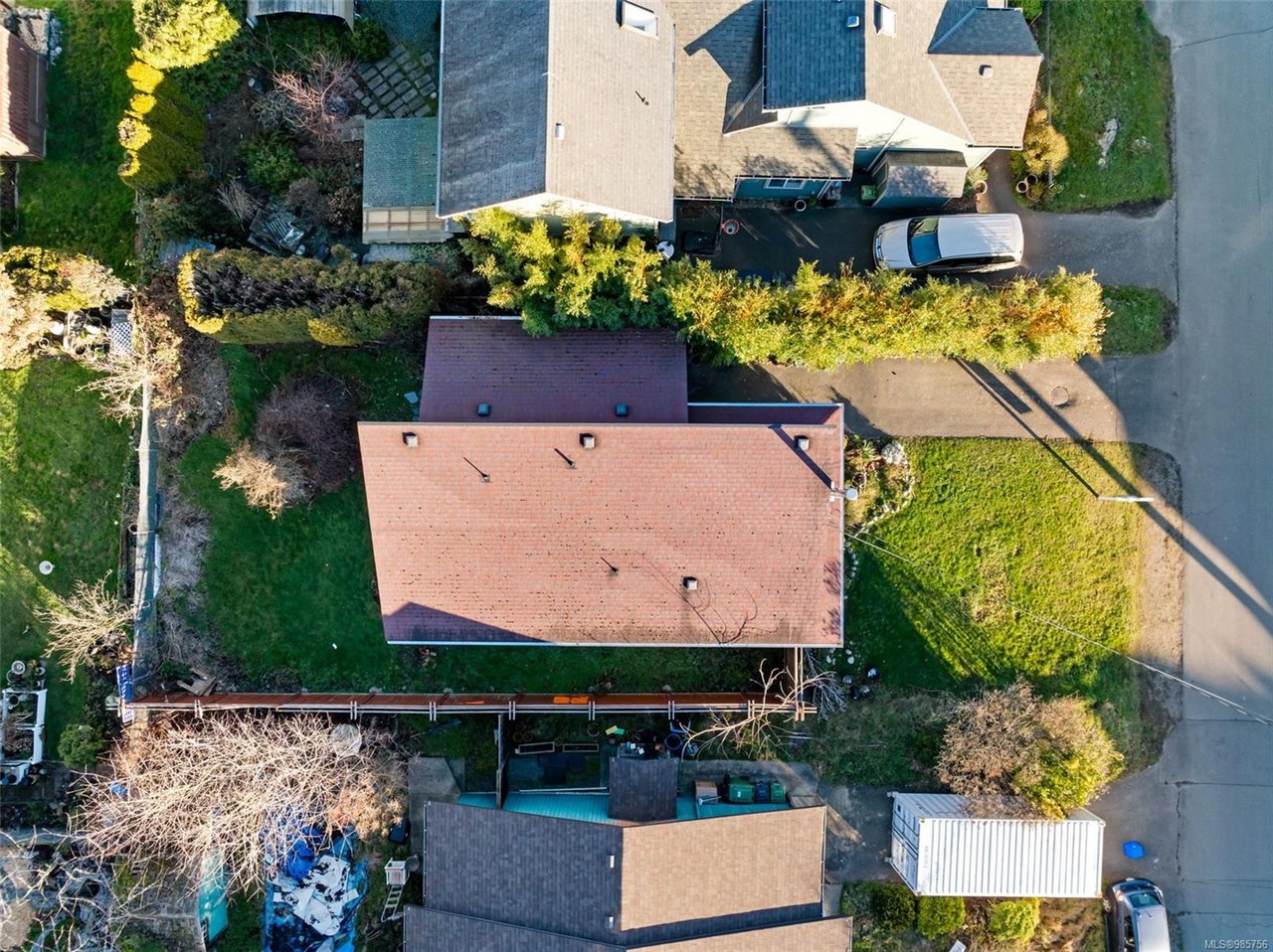 307 Henry St