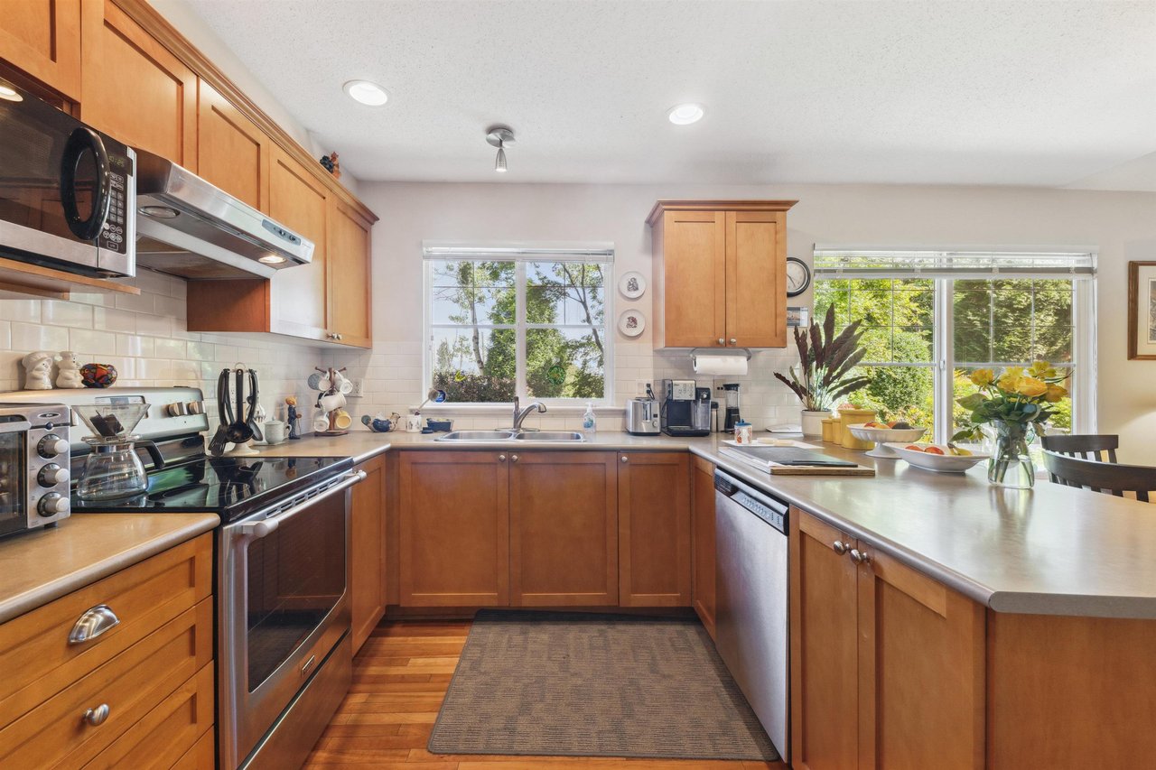 49-17097 64 Avenue, Surrey