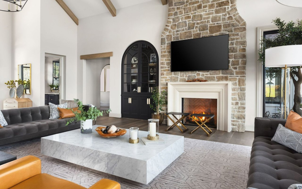 6 Ways to Bring the Outside in This Fall