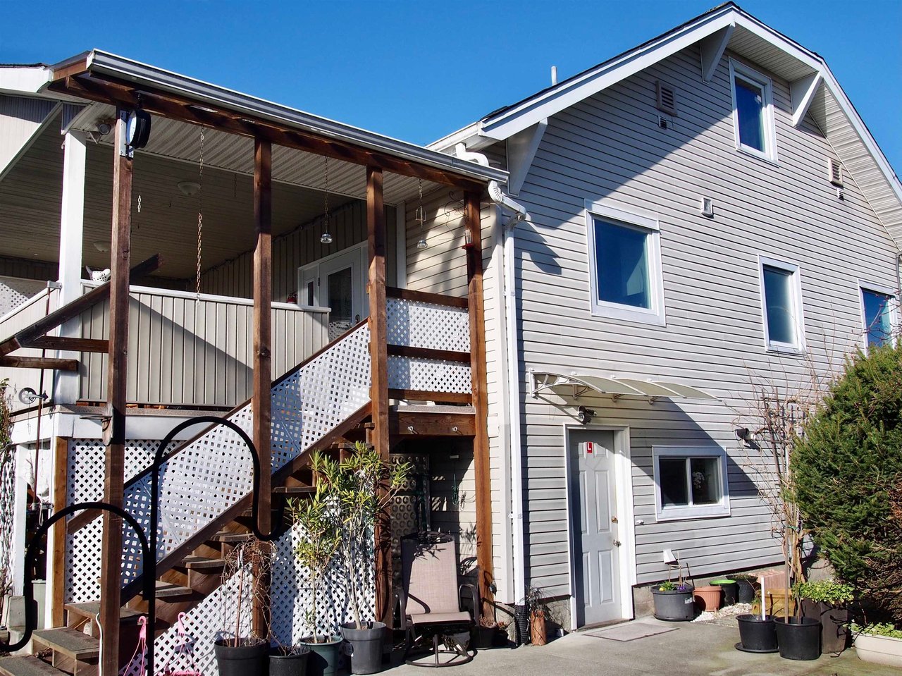 266 Blue Mountain St