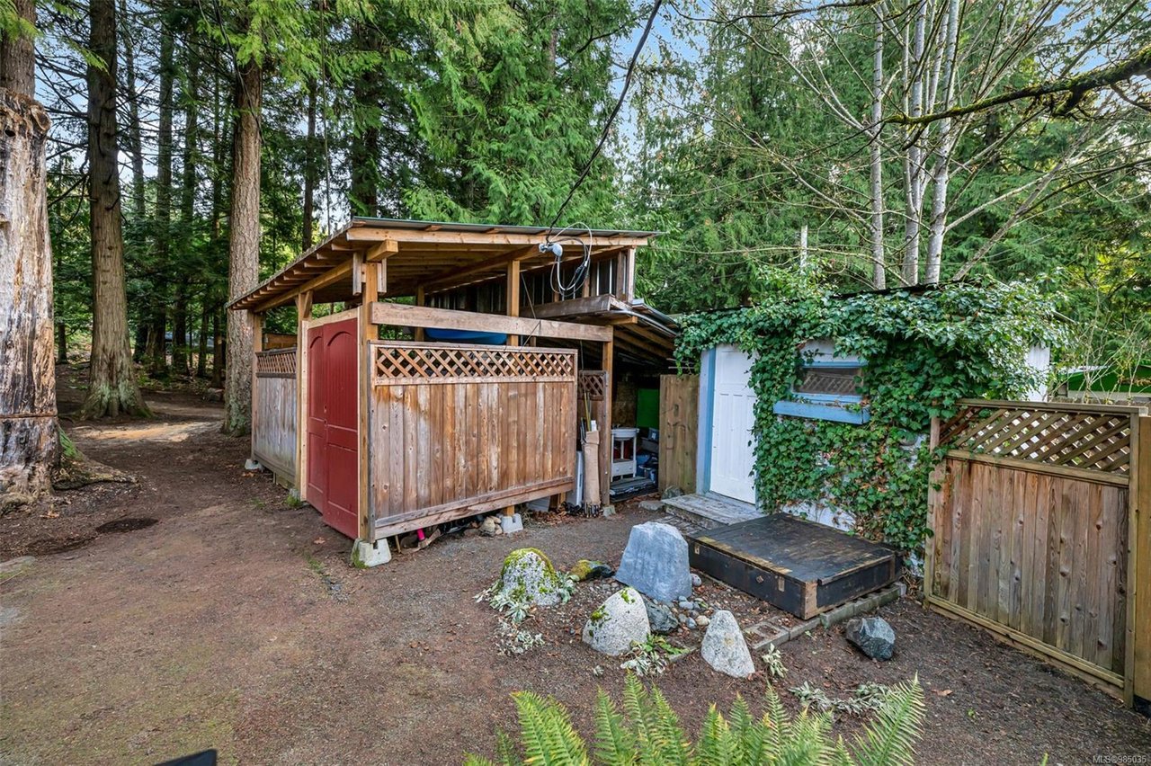 3398 Ridgeview Cres