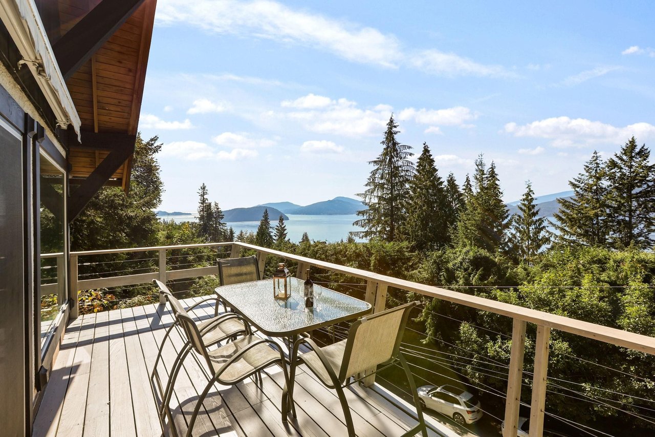 325 Bayview Pl