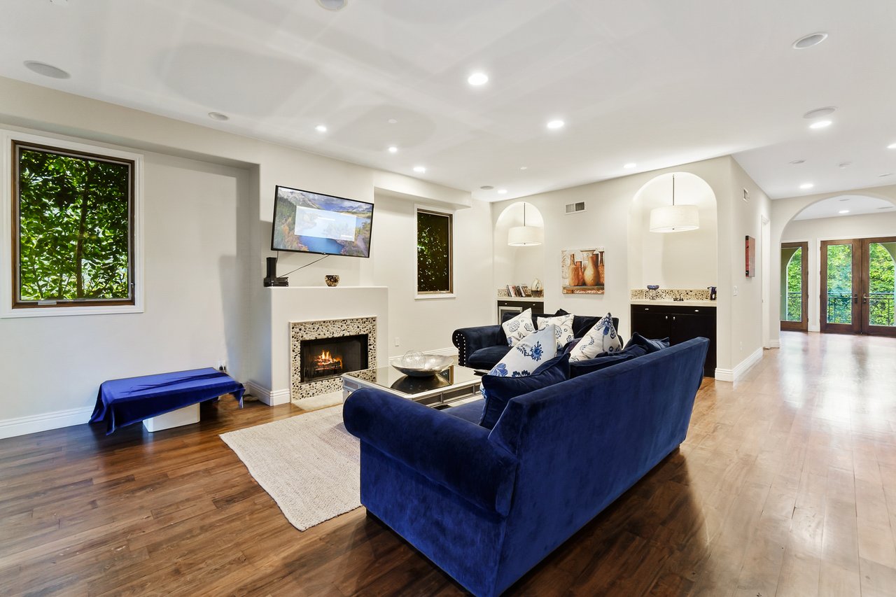 Valley Opulent