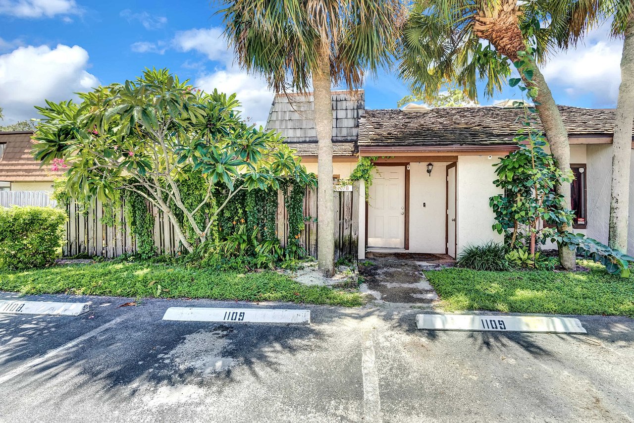 4107 Palm Bay B Circle Unit B