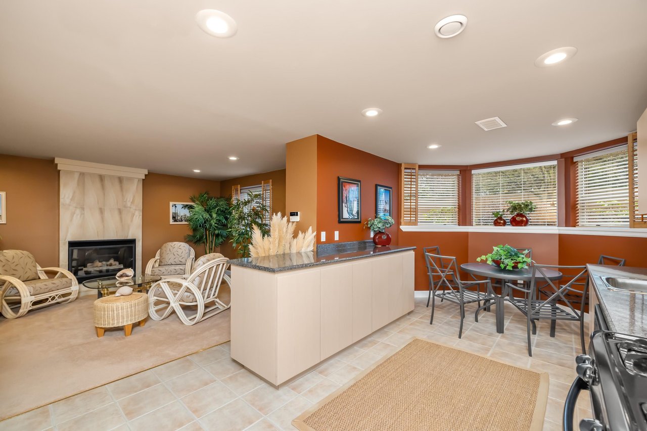 412 Balfour Dr