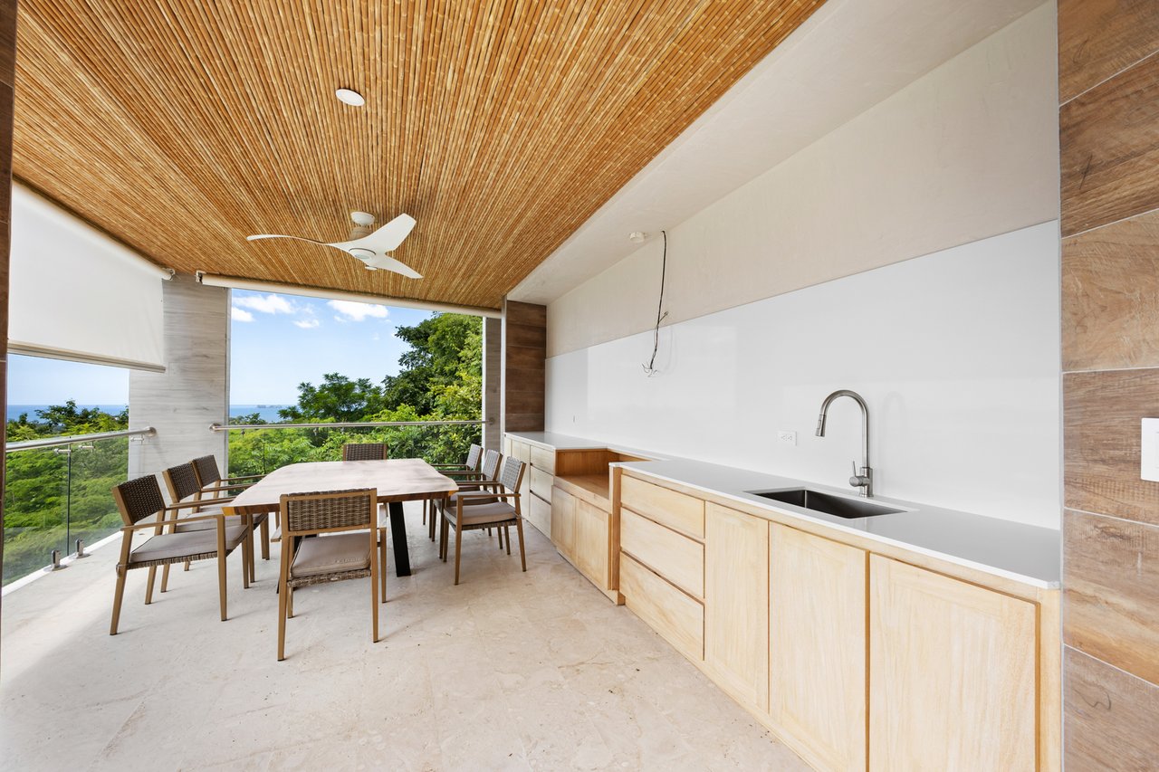 Contemporary Infinity Pool Villa, Flamingo, Guanacaste
