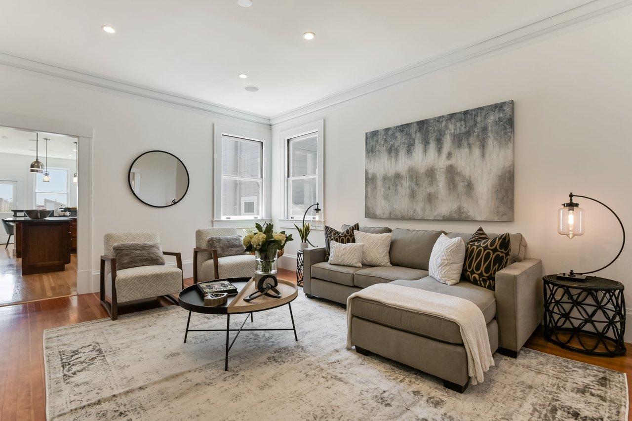 Renovated 5BD Nob Hill Home