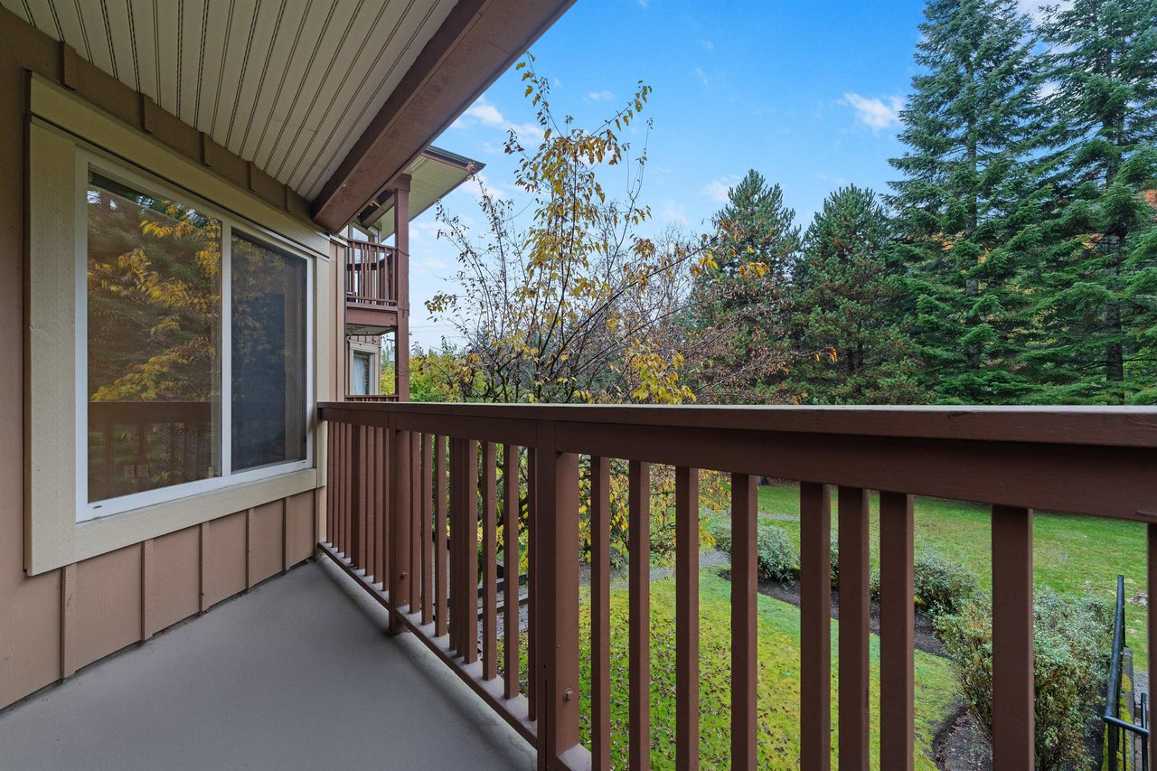 208-2323 Mamquam Rd