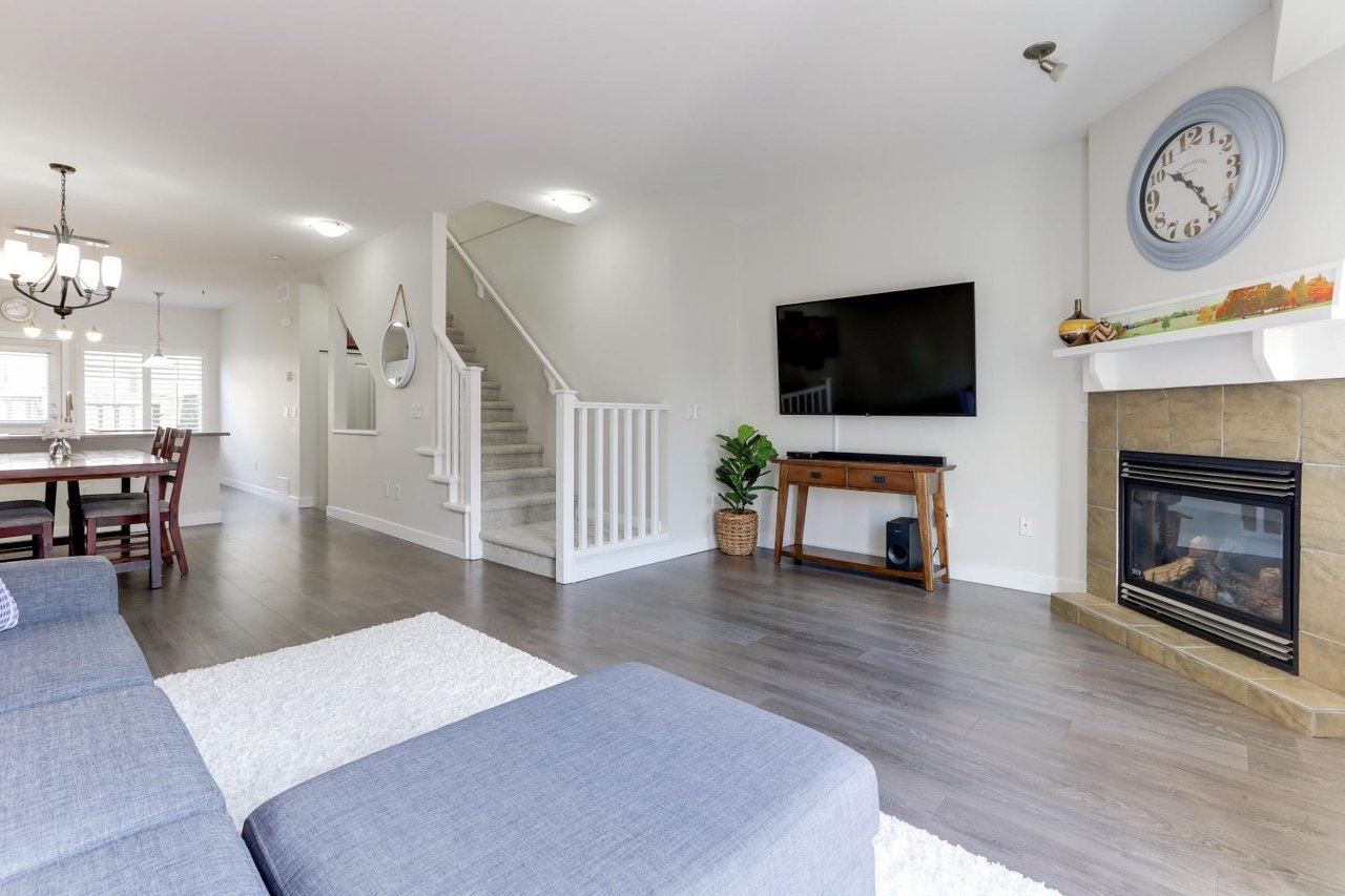 146-2000 Panorama Dr