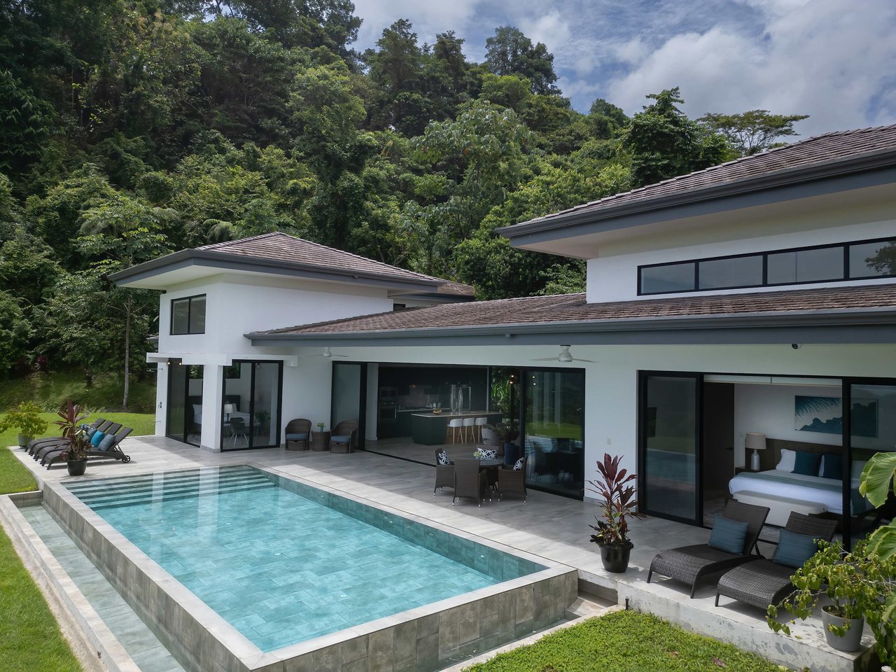 Elegant Estate with Pacific & Jungle Views in Ojochal