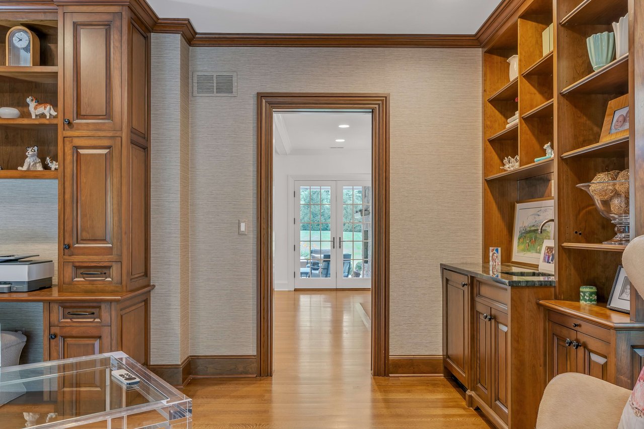 20 Van Beuren Road, Morris Township