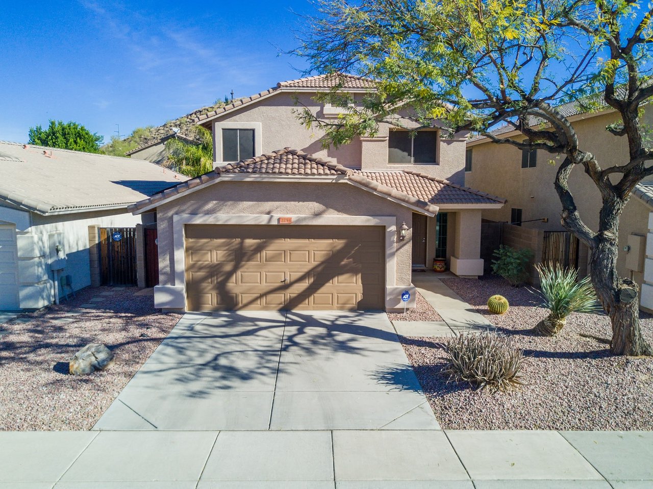 Turn-key home in North Phoenix!