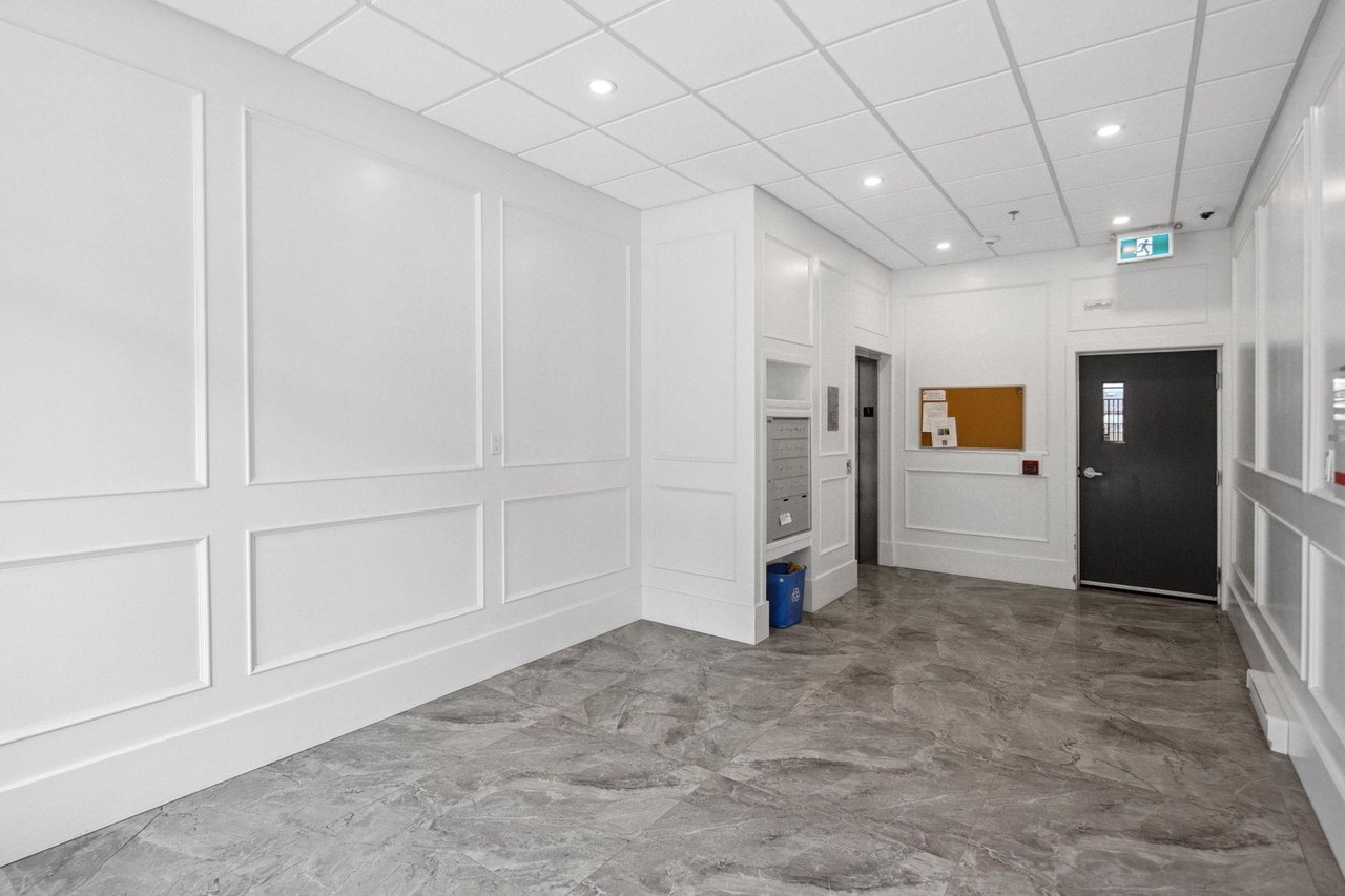 210-37808 Third Ave