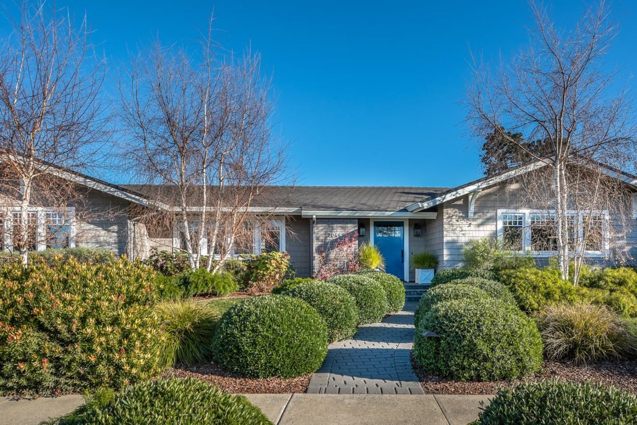 7044 Valley Greens Cir