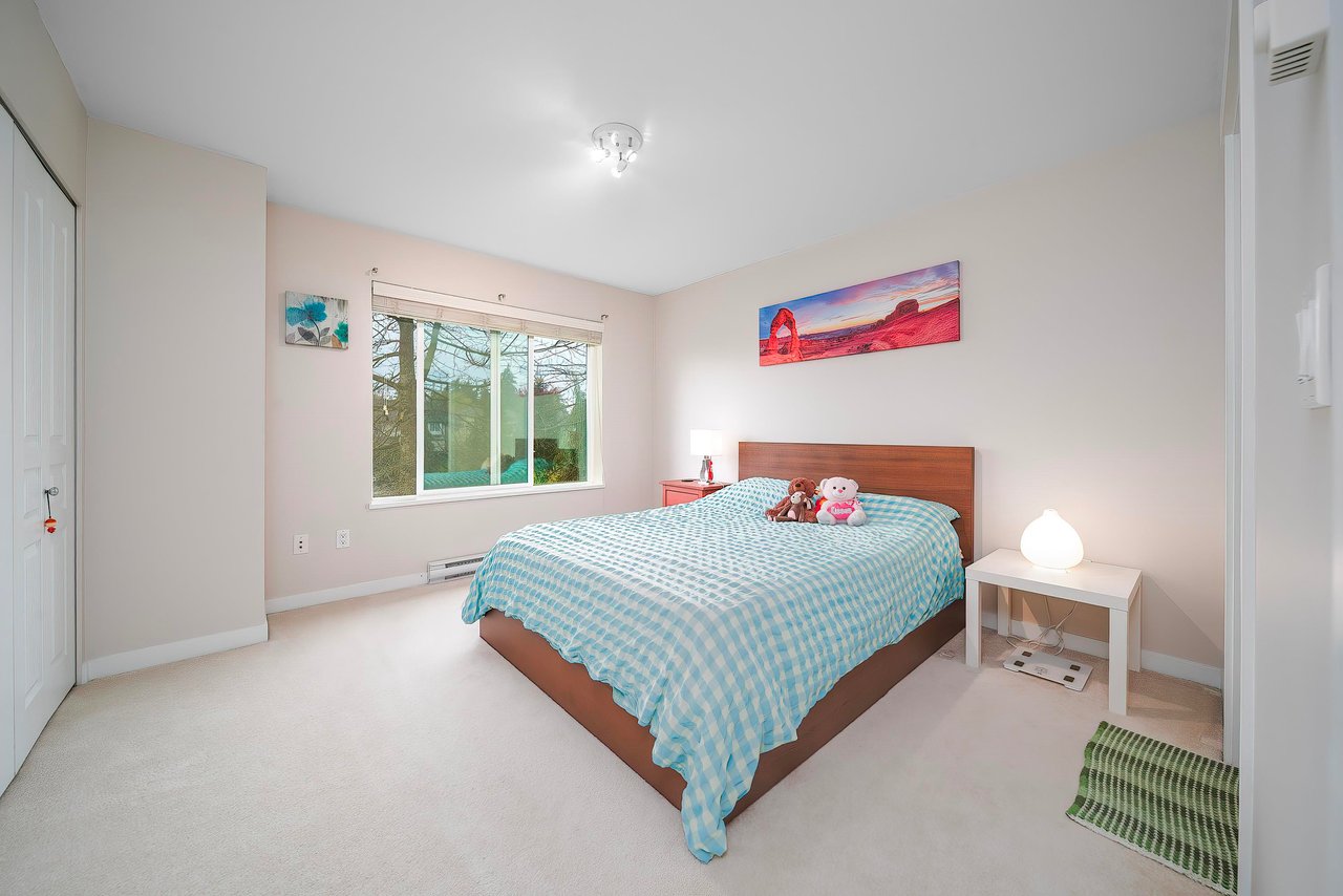 79-10489 Delsom Cres Cres