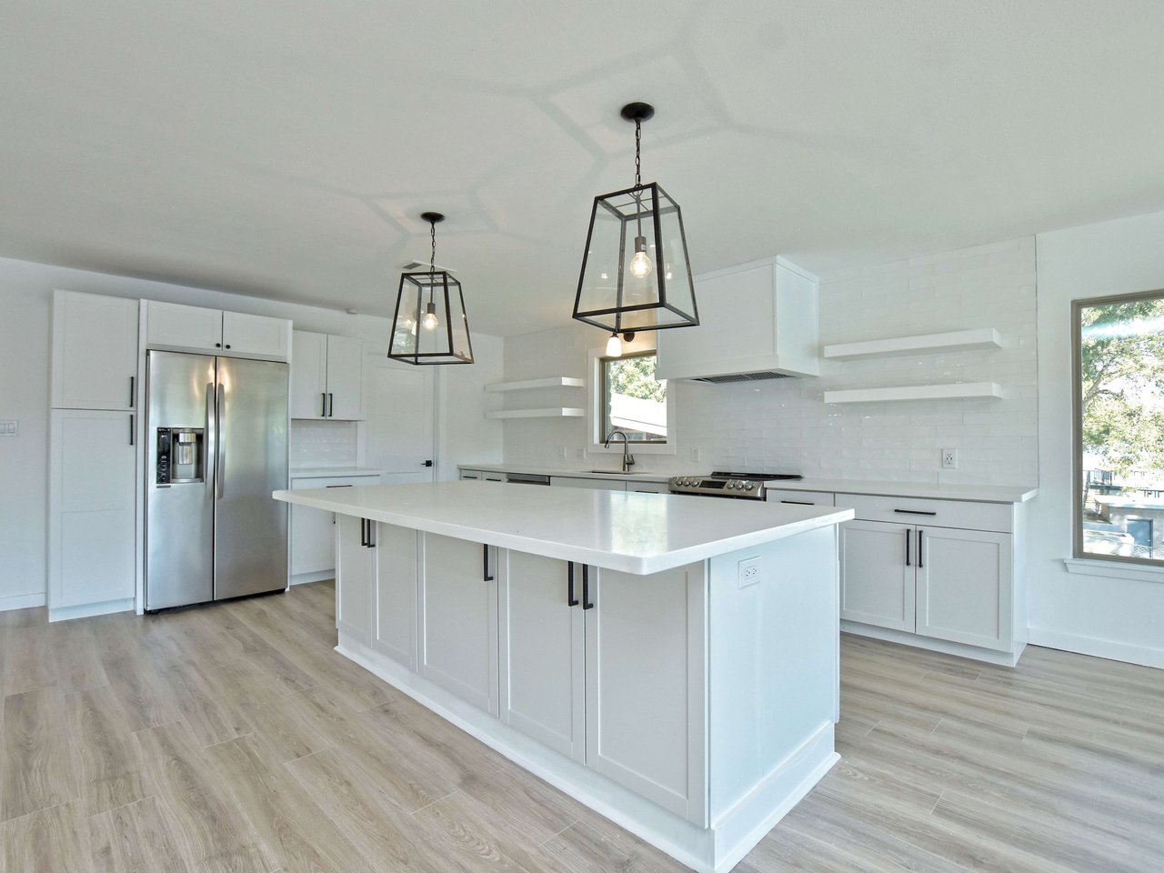 2642 Williams Lakeshore