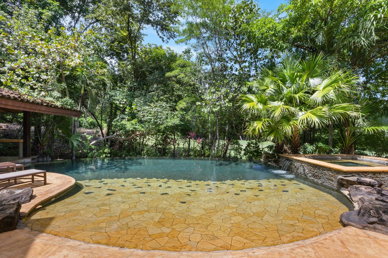 Golf Course View Elevator Villa, Conchal, Guanacaste
