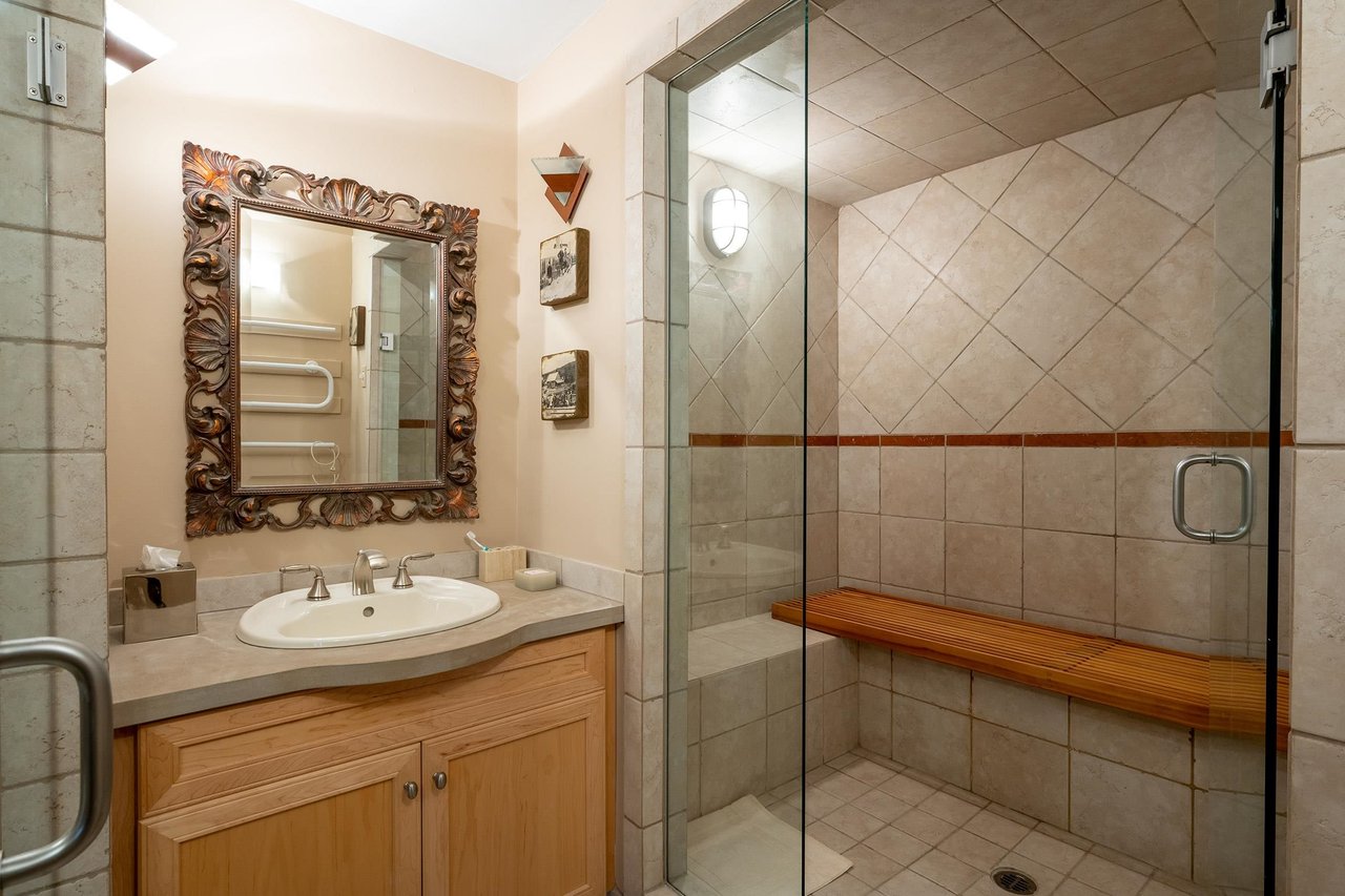 3852 Sunridge Court