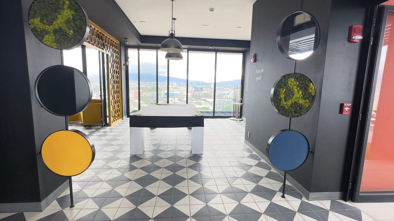High Floor City View Condo, San Jose