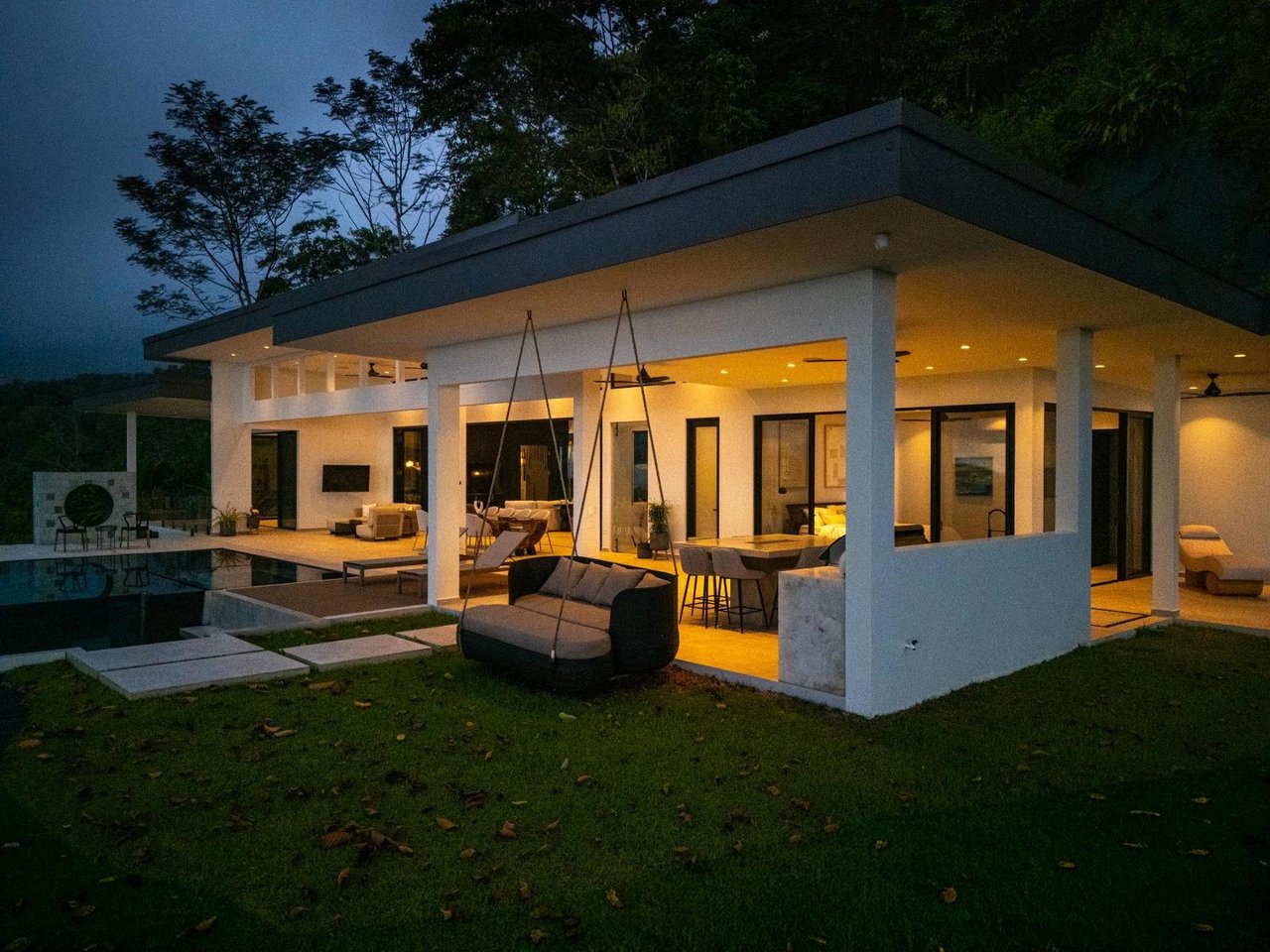 Private Solar Powered Ocean View Villa, Ojochal, Puntarenas