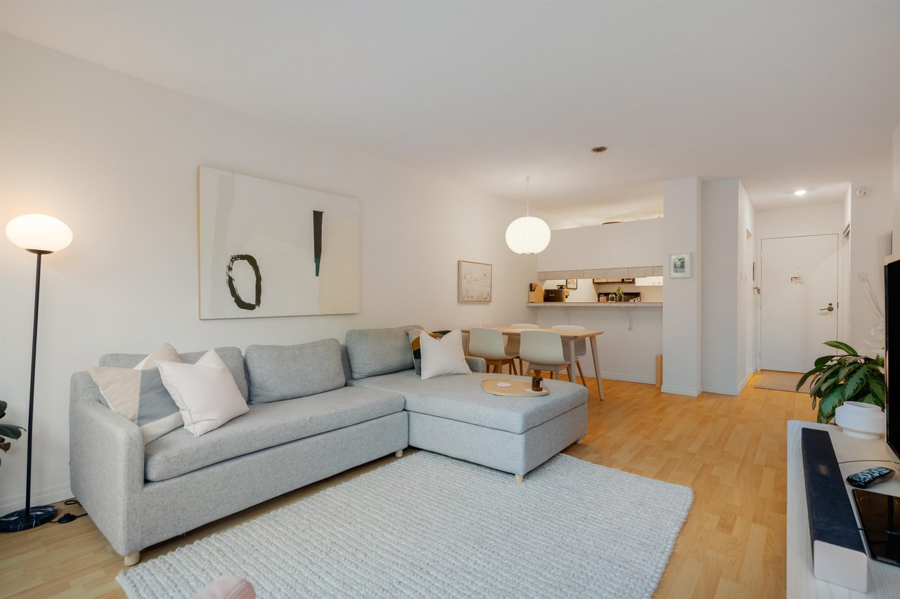 308-3905 Springtree Drive, Vancouver