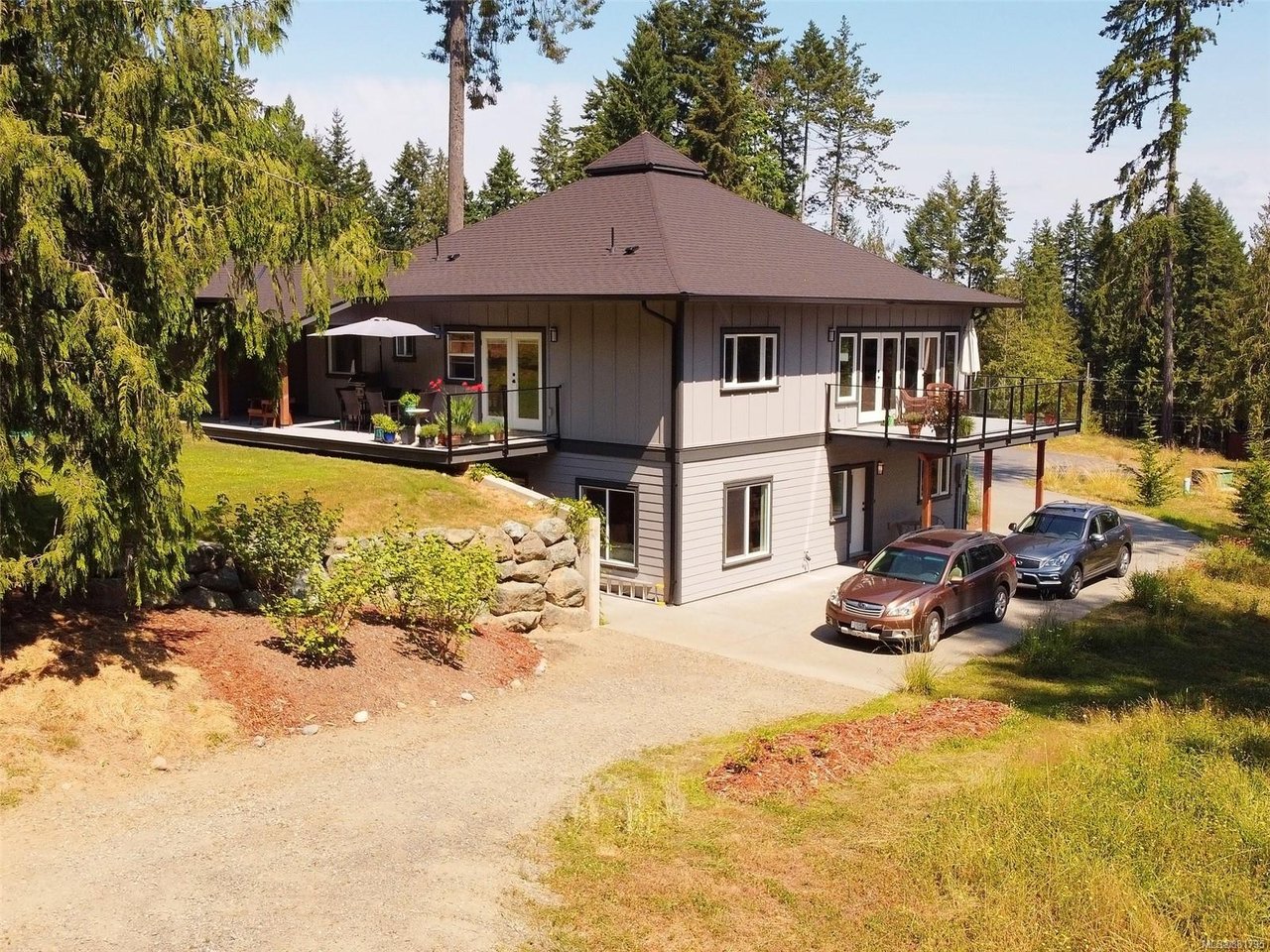 4271 Cherry Point Close