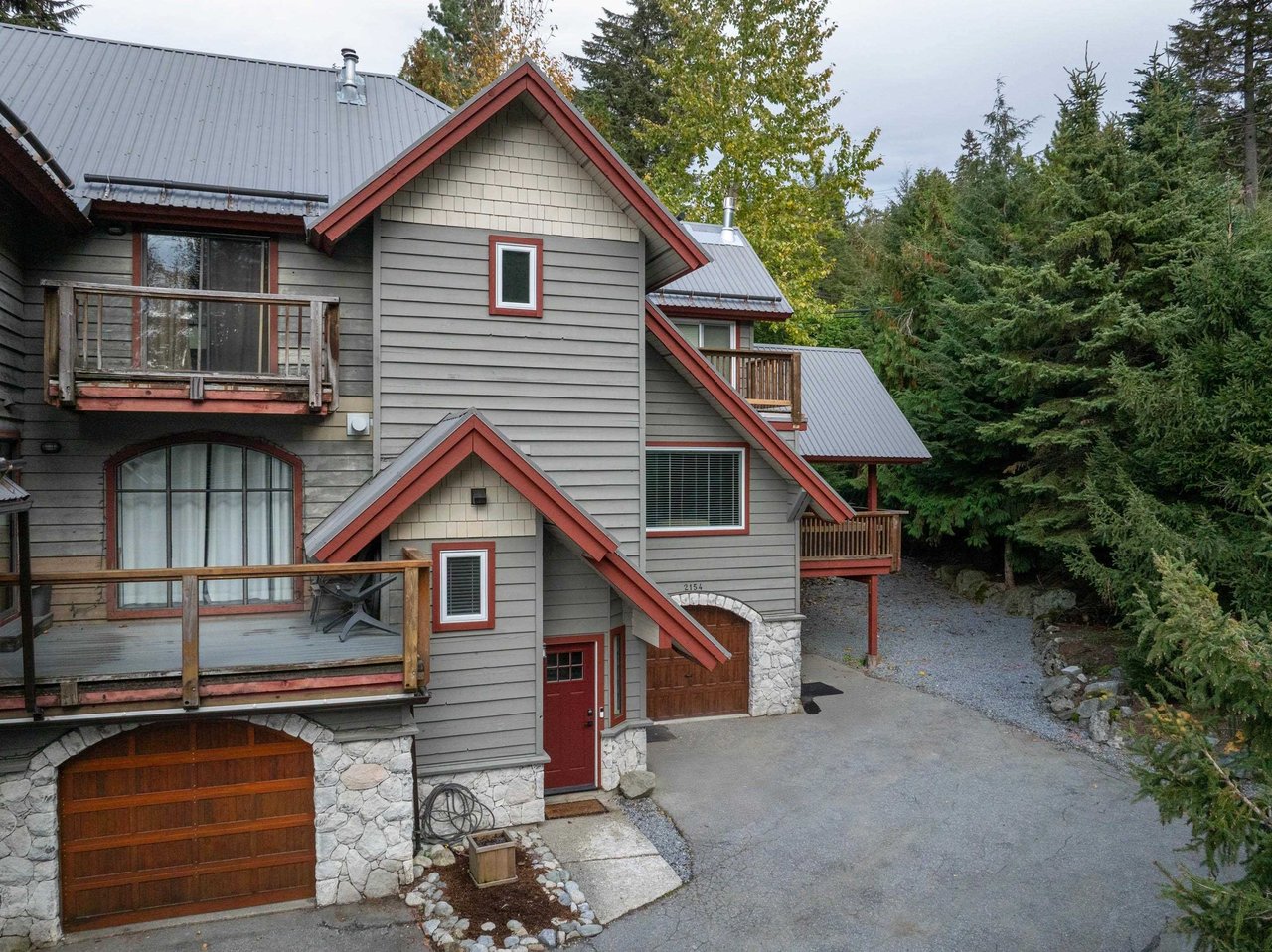 2154 Whistler Rd