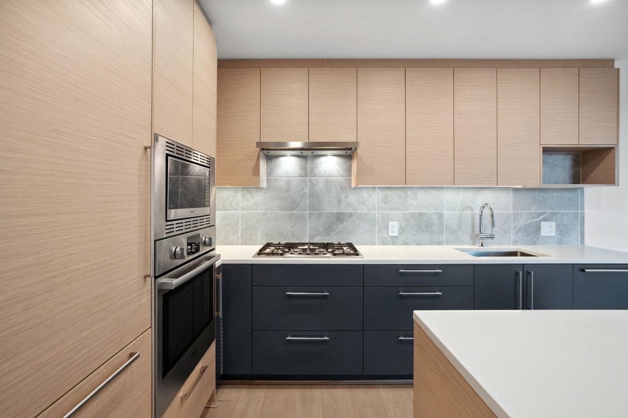 409-8888 Osler St