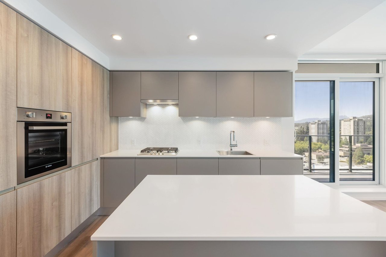 1210-3809 Evergreen Pl