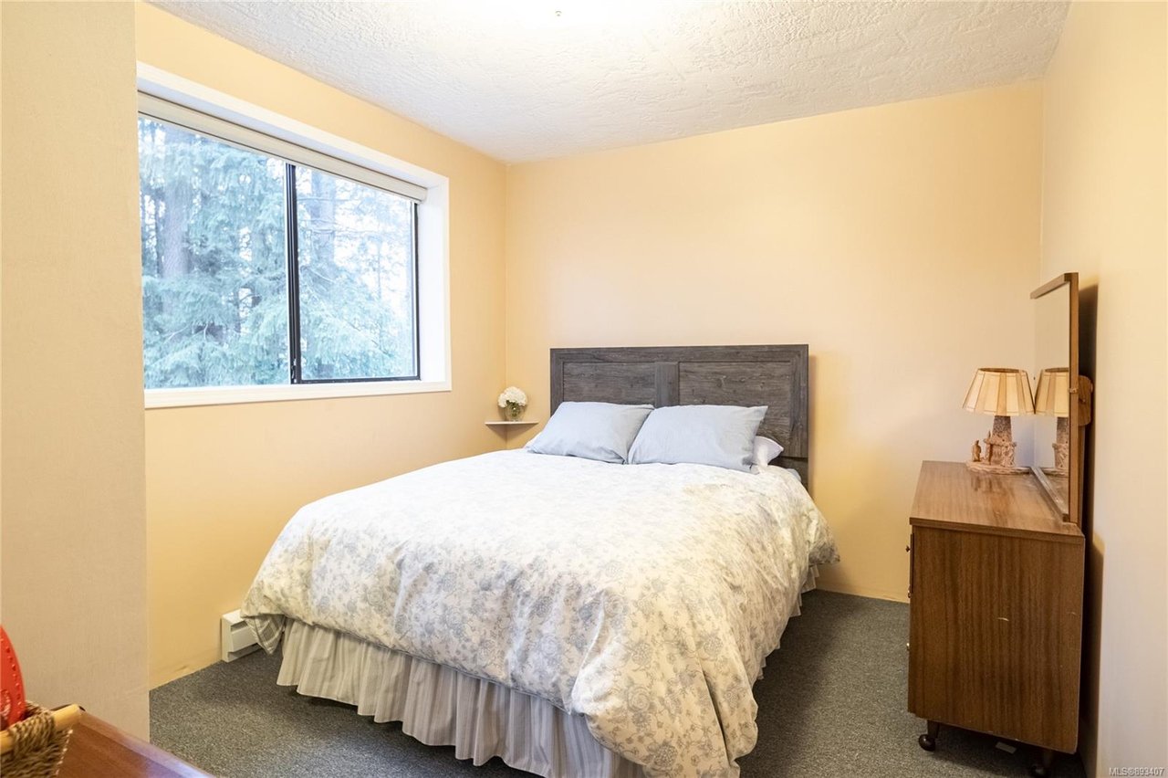 4105 Bridlewood Crt