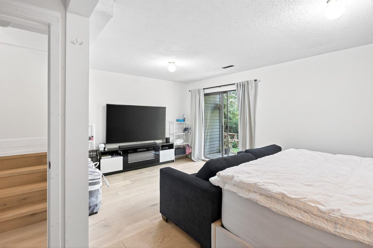7301 Capistrano Dr