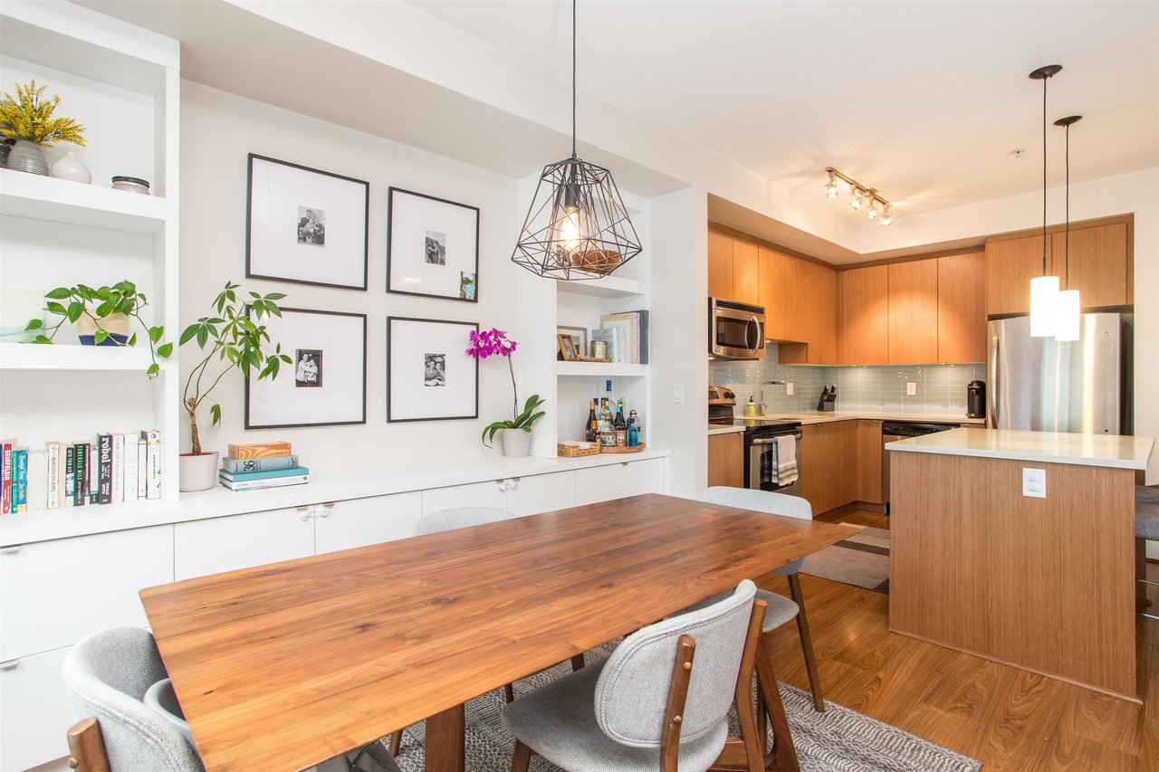 124-735 W 15th St