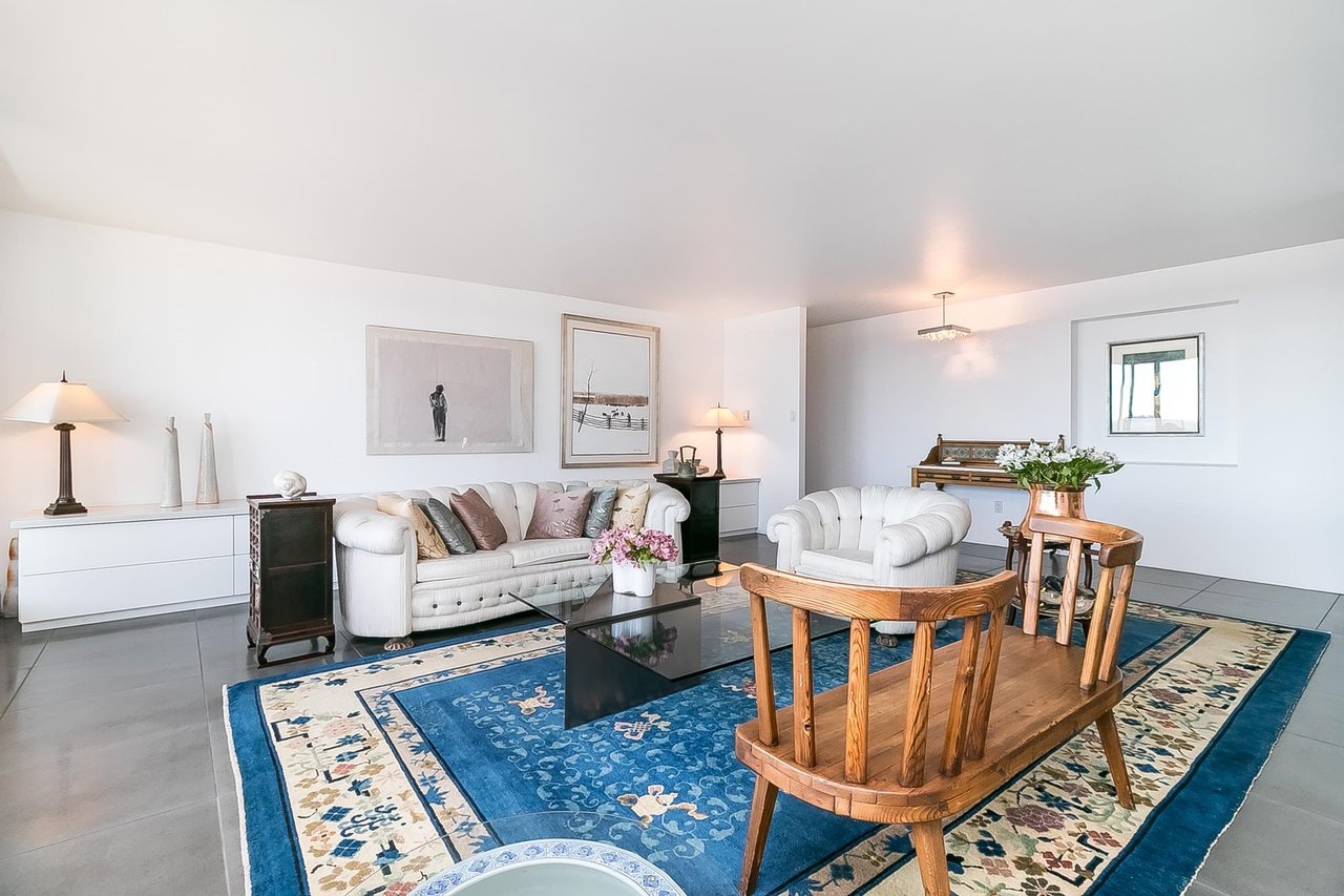 1702-320 Royal Avenue, New Westminster