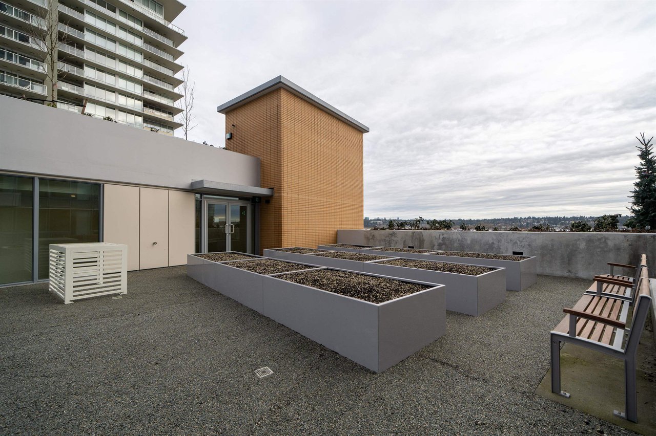 1211-618 Carnarvon St