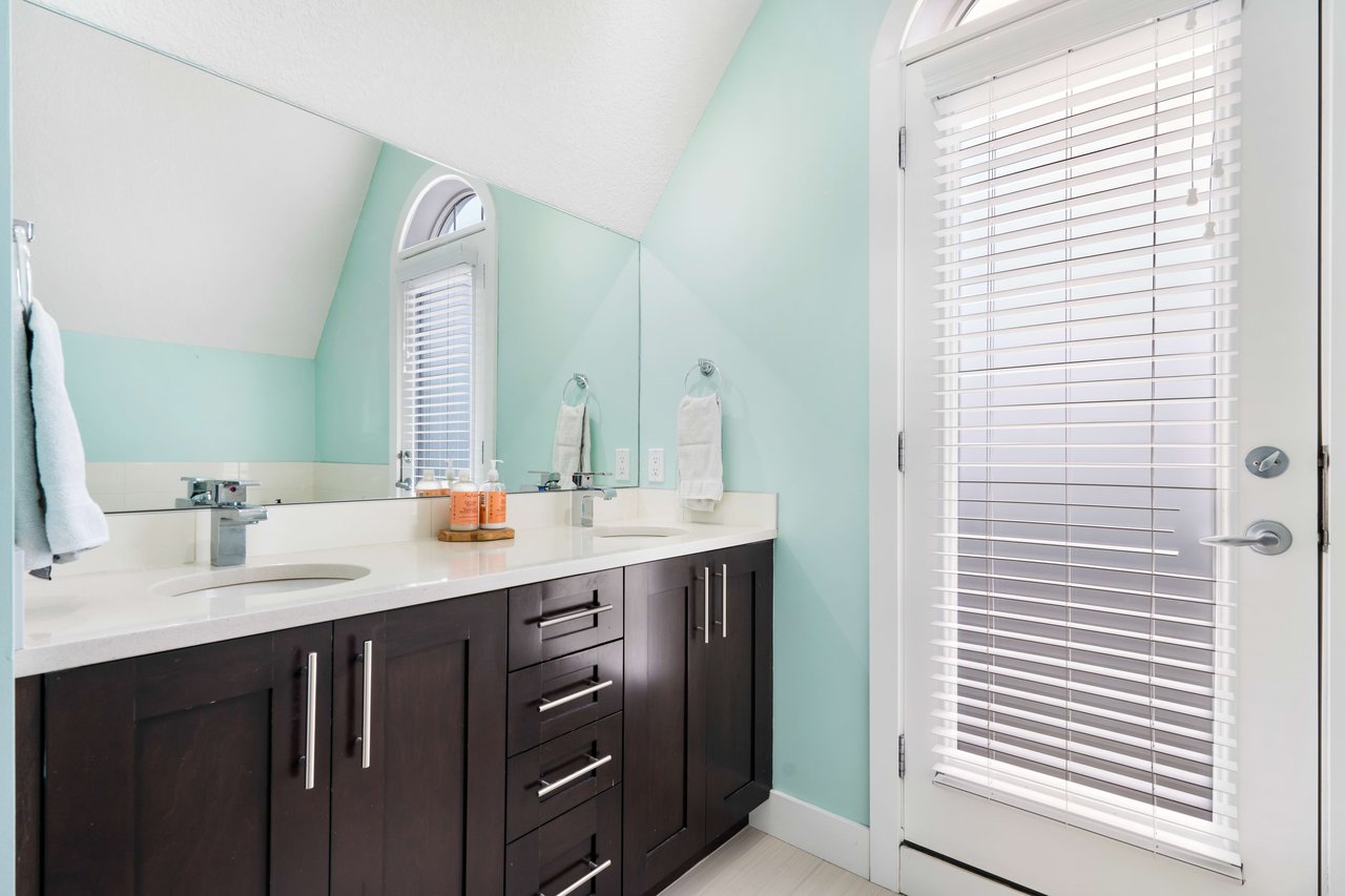 2020 27 Avenue SW Unit: 1