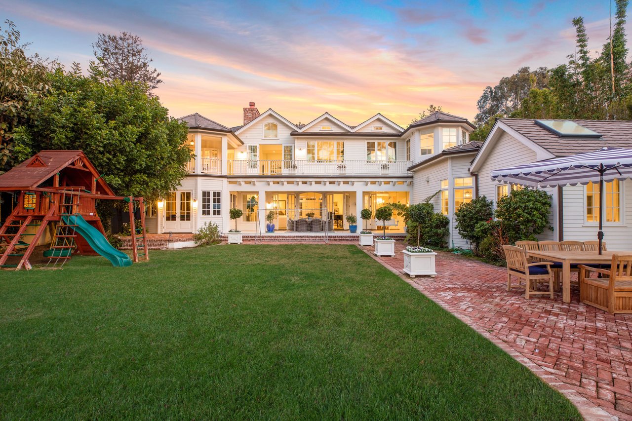 601 Amalfi Dr