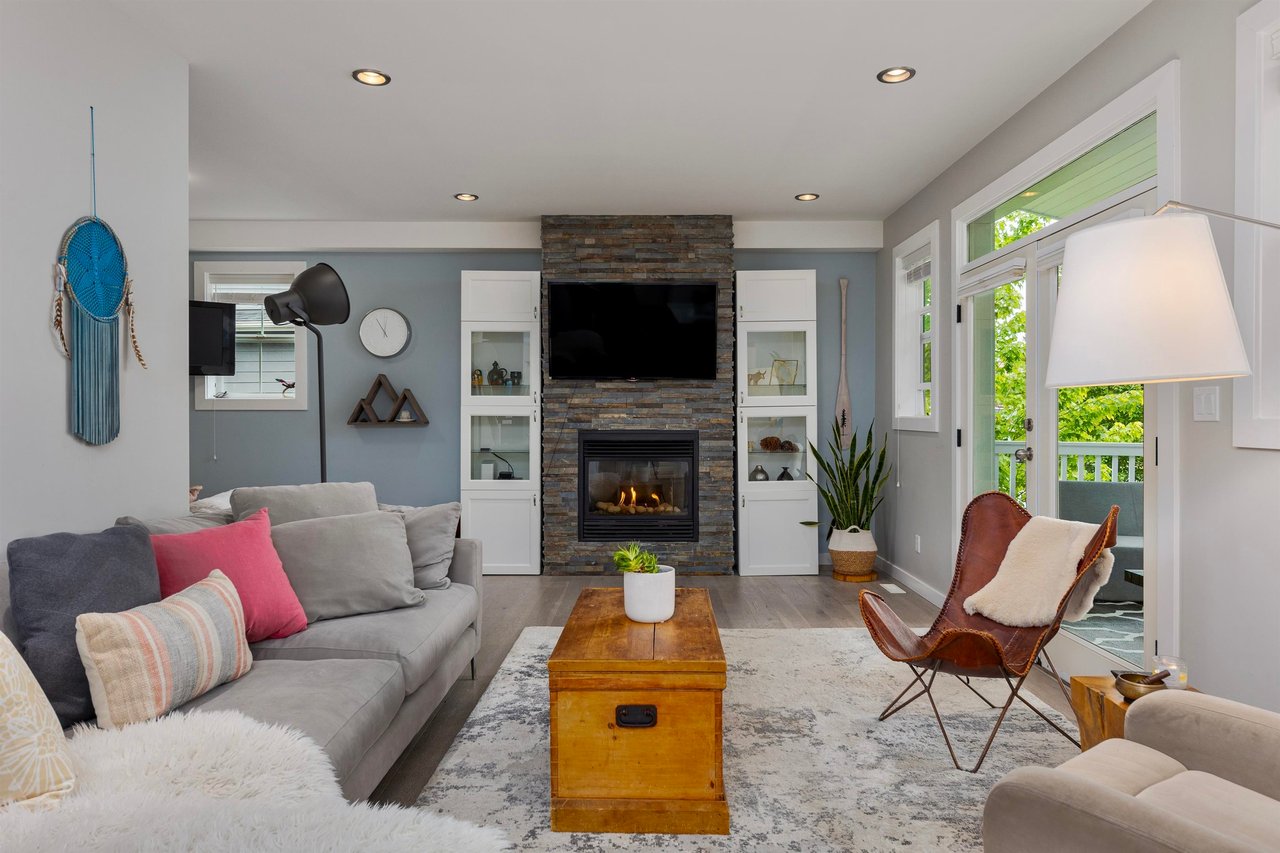 1039 Jay Cres