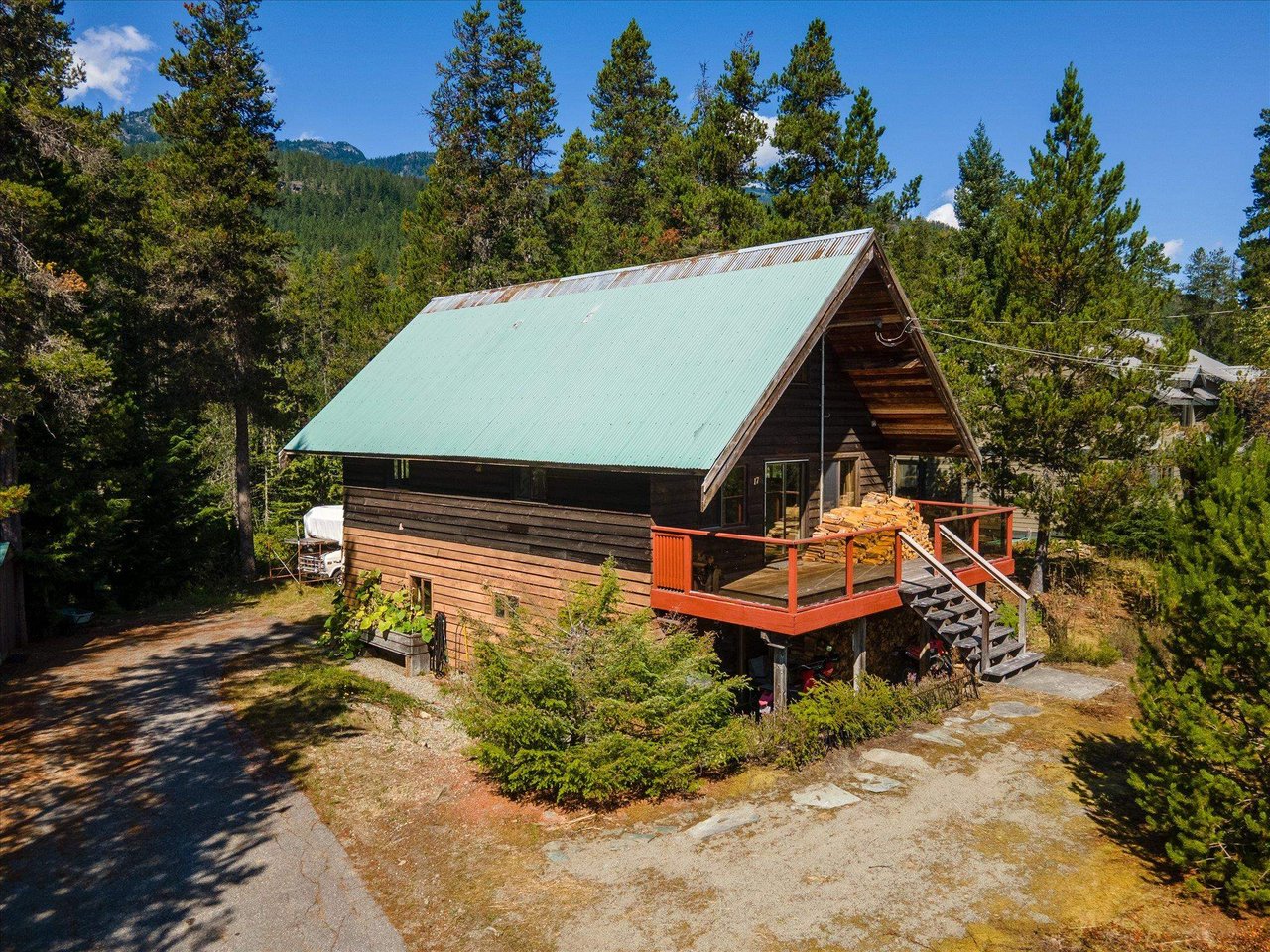 17 Garibaldi Dr