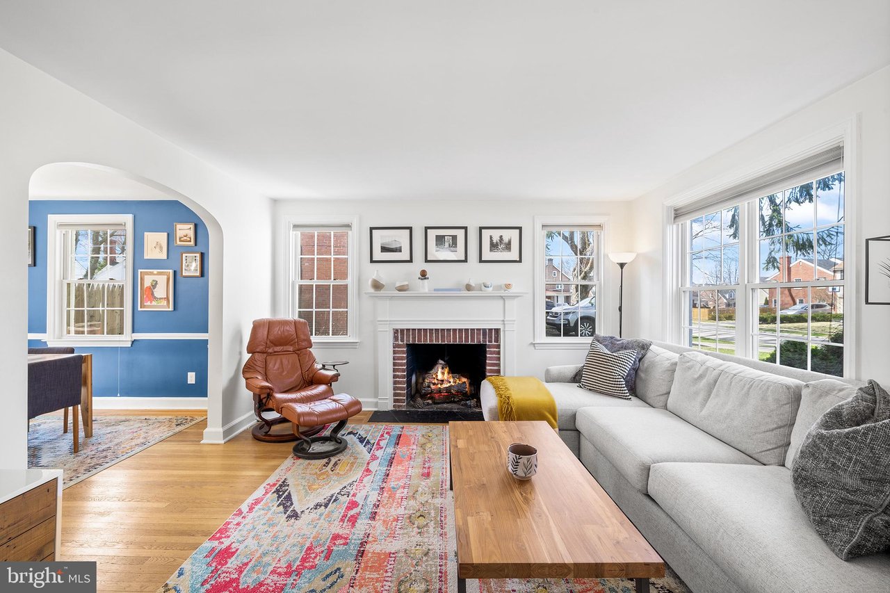 141 Barrie Rd