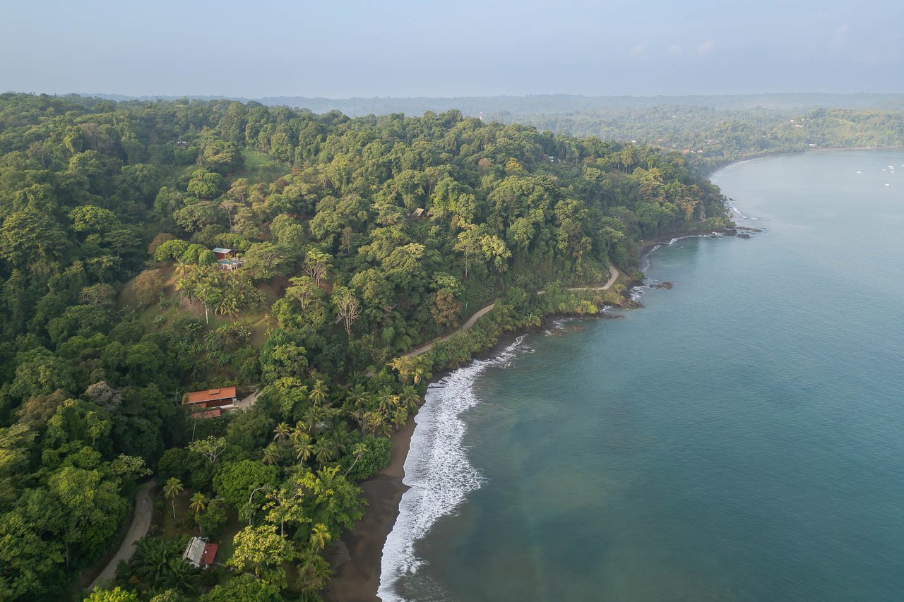 Waterfall Beachfront Estate, Osa, Puntarenas