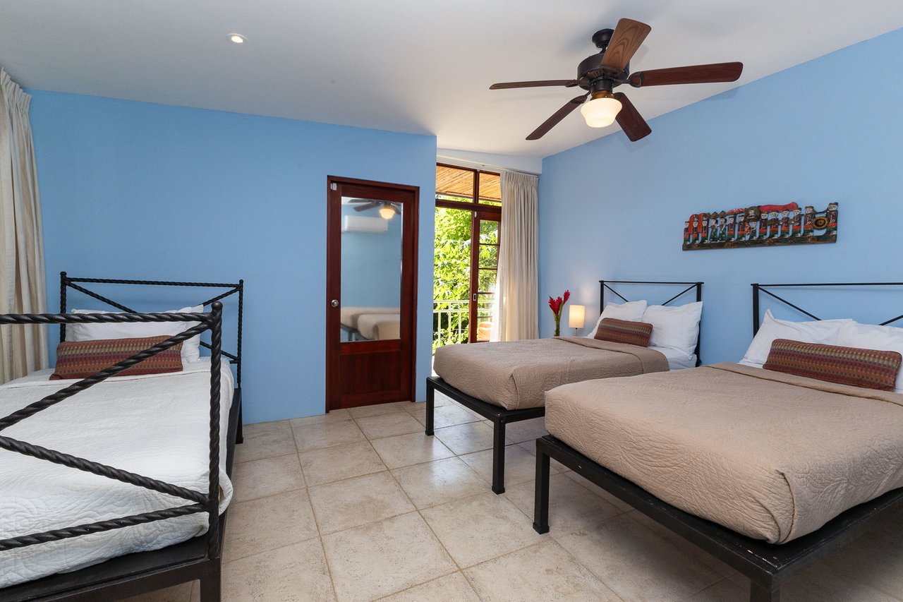 Balinese Tropical Rental Villa, Manuel Antonio, Puntarenas