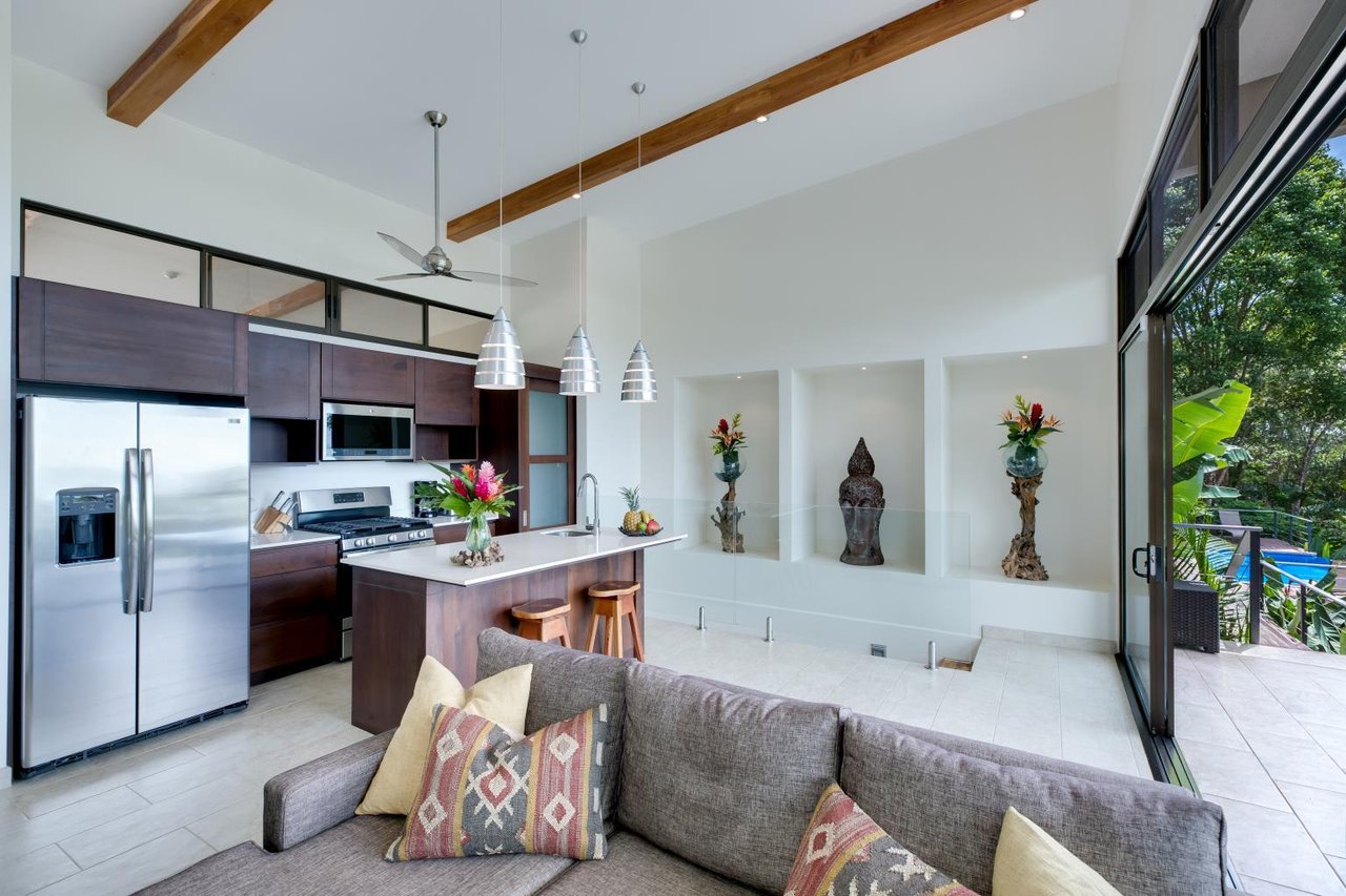 Villa Santo Vida, 4 Bed, Ocean View