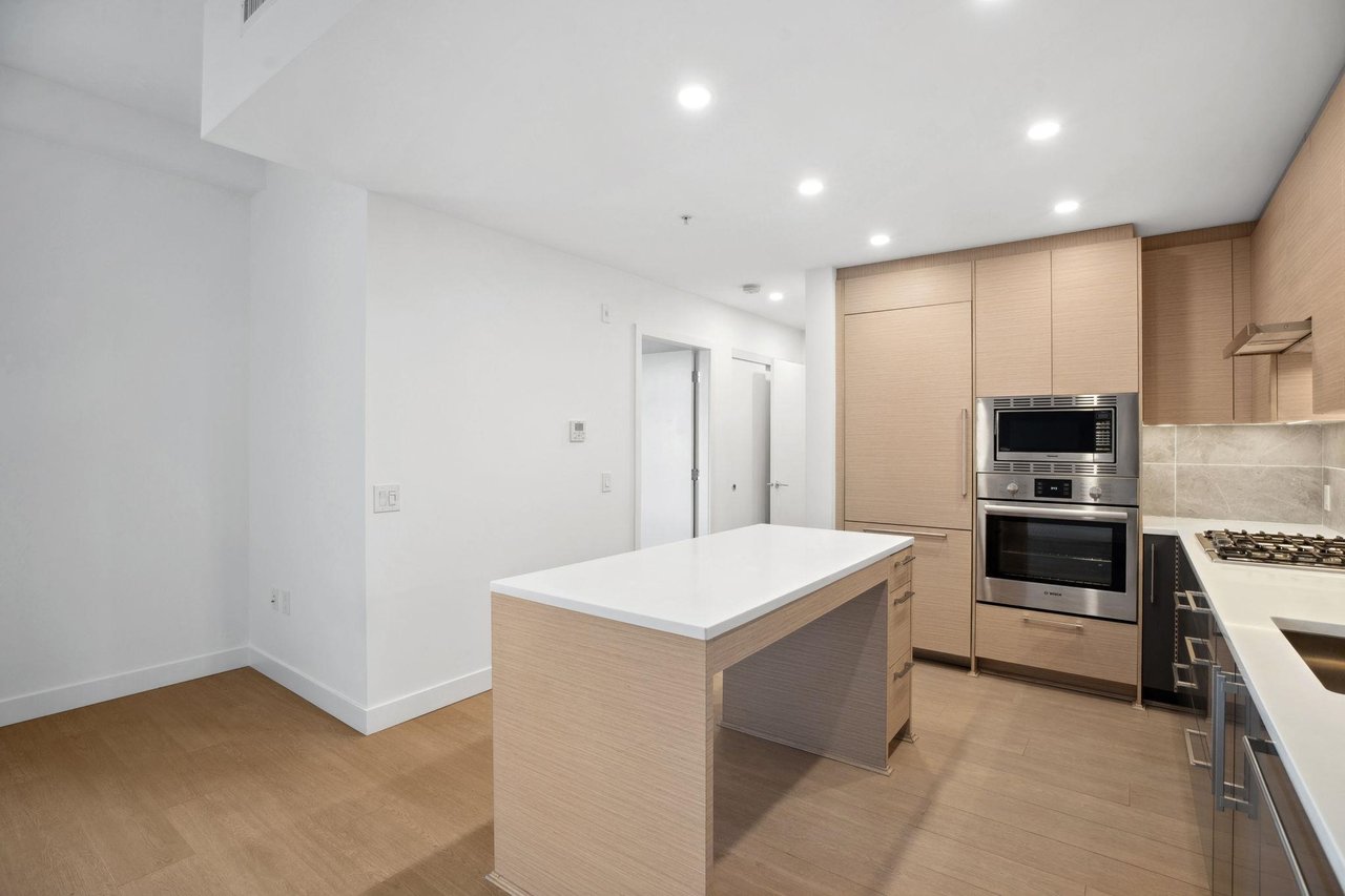 409-8888 Osler St