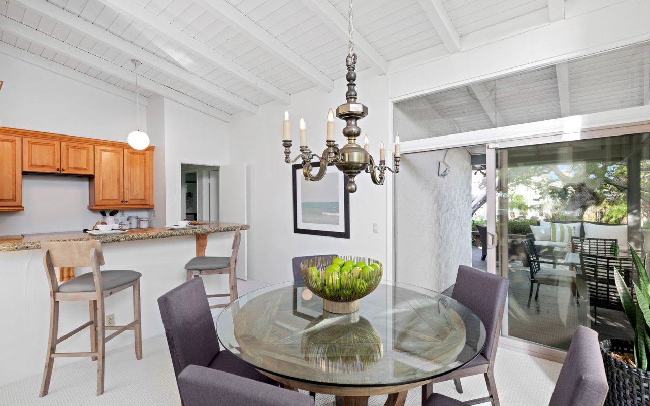408 Vista Flora