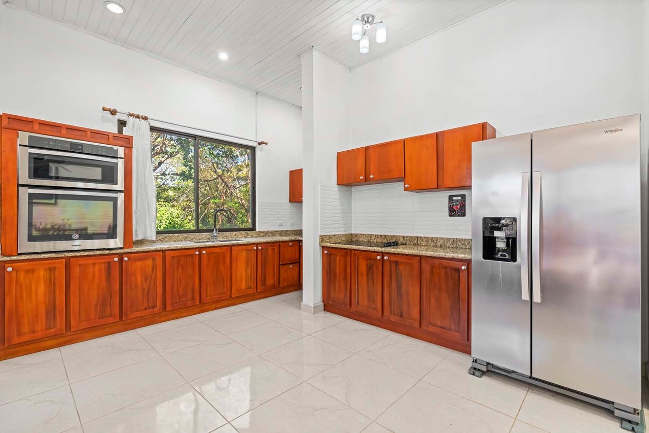 Multi Unit Apartment Complex, Tamarindo, Guanacaste